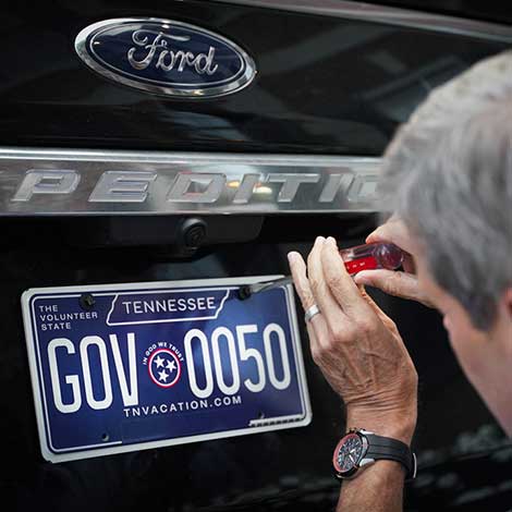 Gov. Lee is installing his own Tennessee car tags